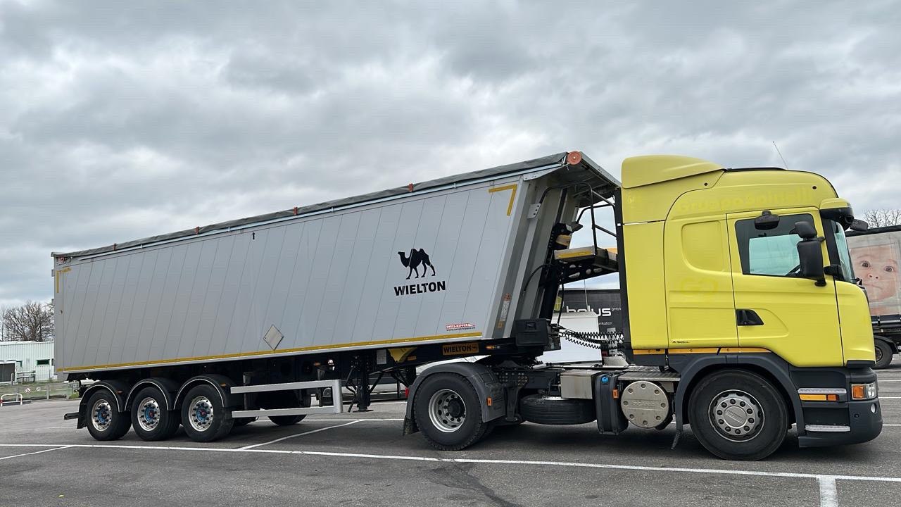 Самоскиди в Івано-Франківську